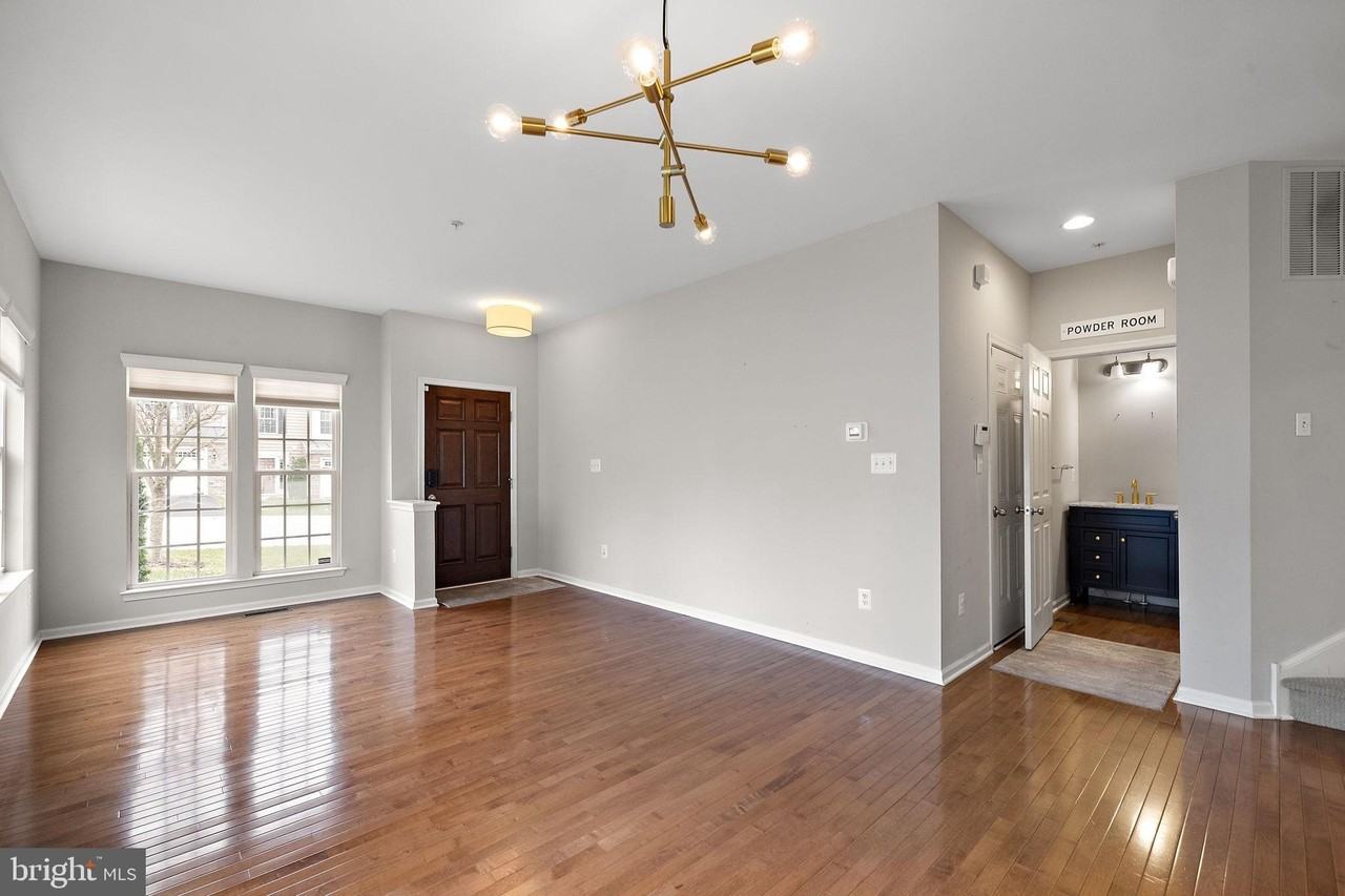 253 Tall Trees Cir - Photo 5 of 21