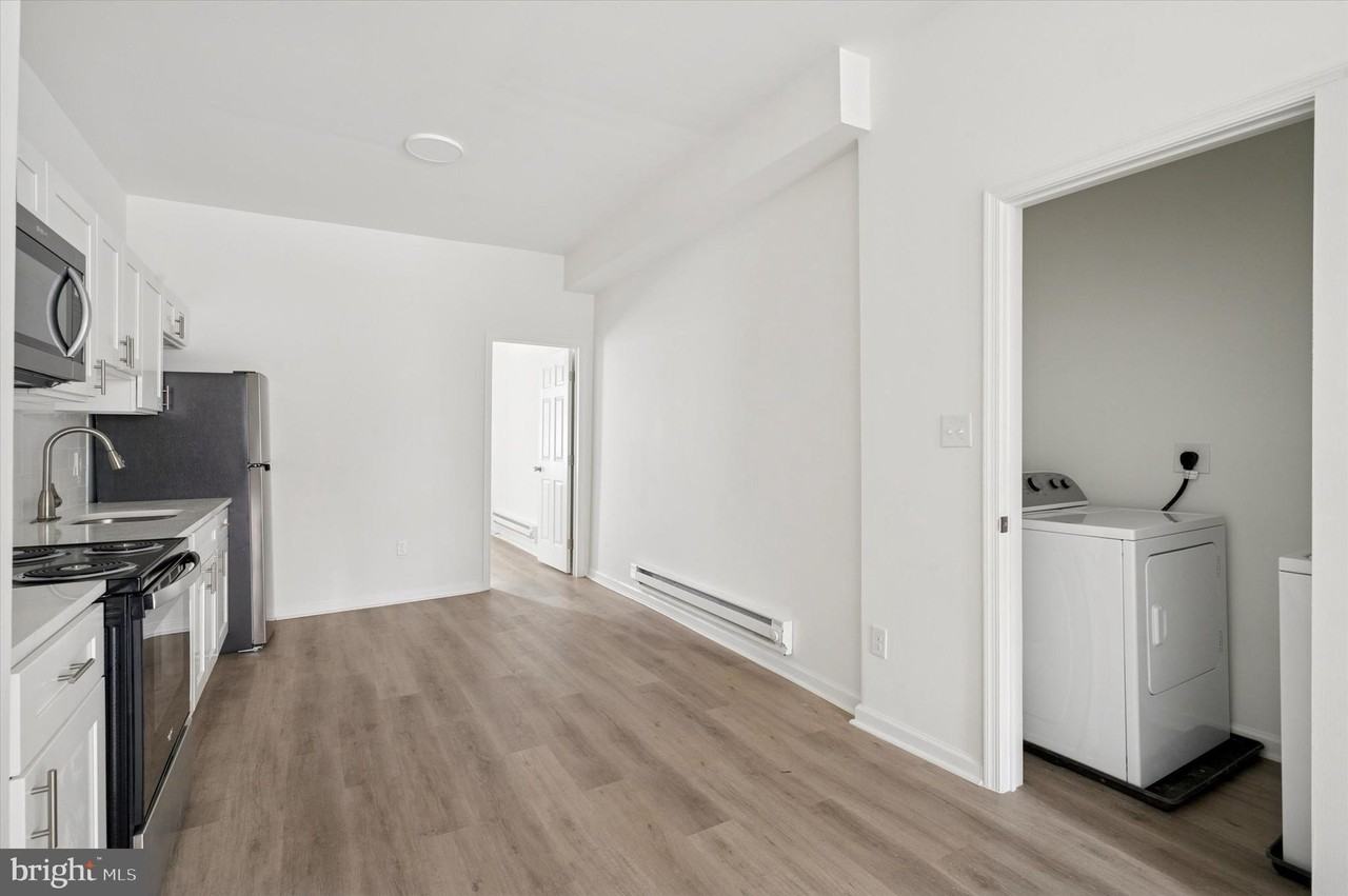 4241 Mantua Ave - Photo 5 of 14