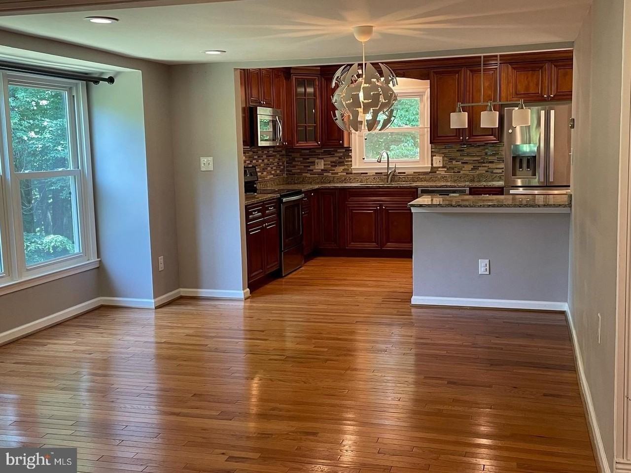 6223 Rathlin Dr - Photo 3 of 31