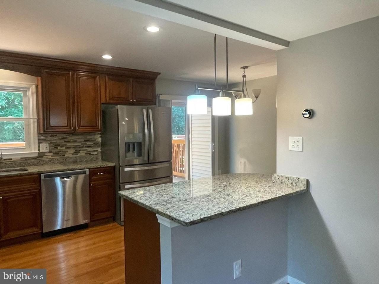 6223 Rathlin Dr - Photo 5 of 31