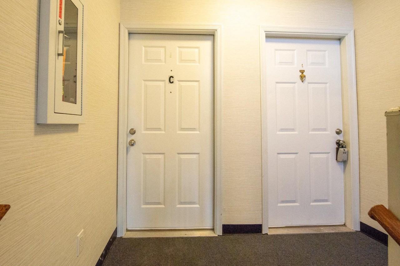 120 Fort Evans Rd Se #C - Photo 2 of 23