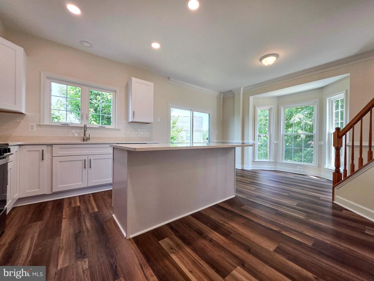 3300 Broker Ln - Photo 5 of 29