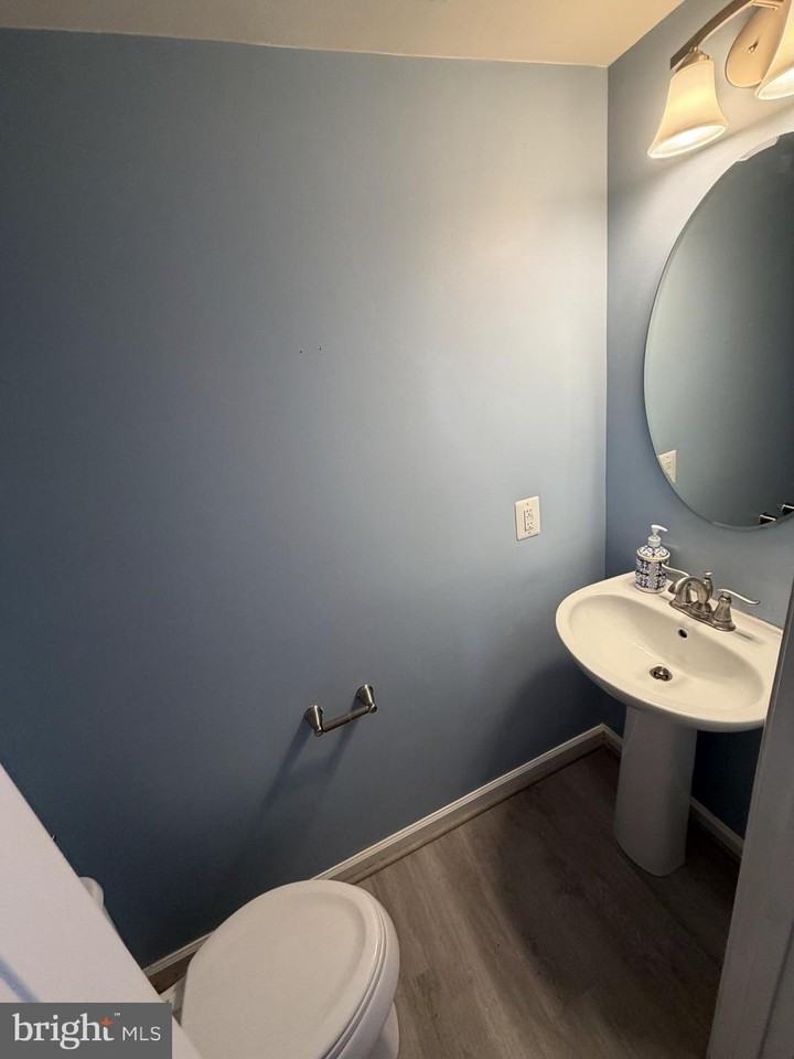 174 Ontario Dr - Photo 5 of 19