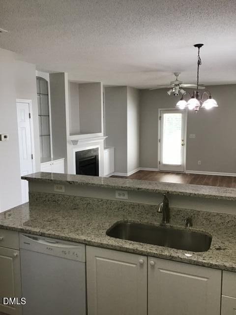 125 Woodson Dr - Photo 4 of 19
