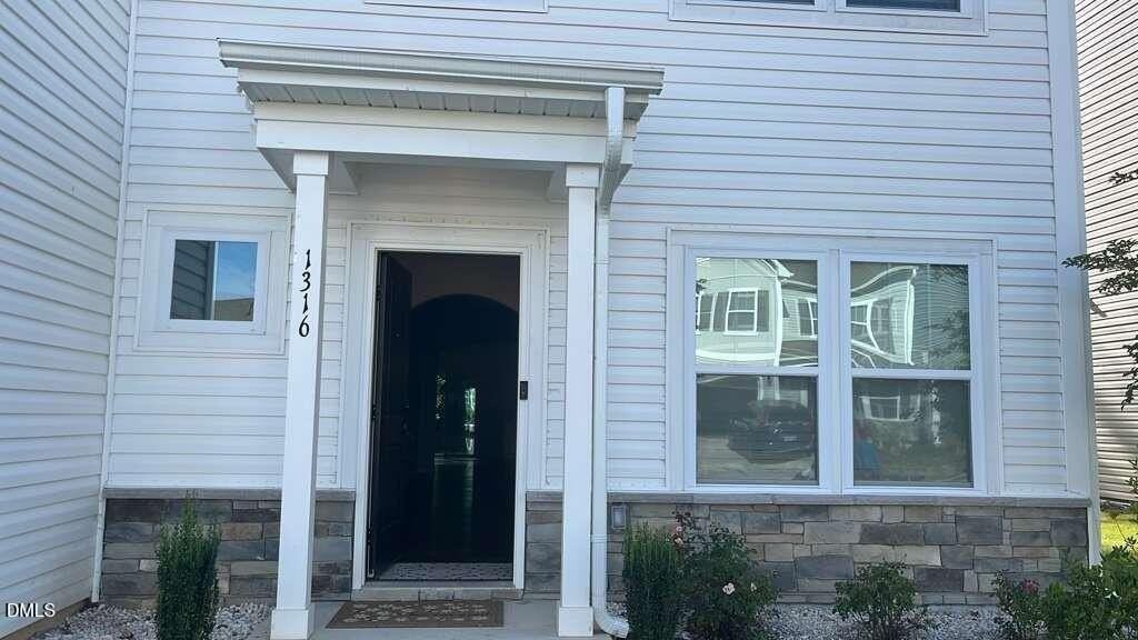 1316 Amos Park St - Photo 7 of 50