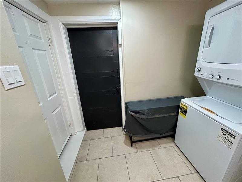 1004 Fritz St - Photo 4 of 14