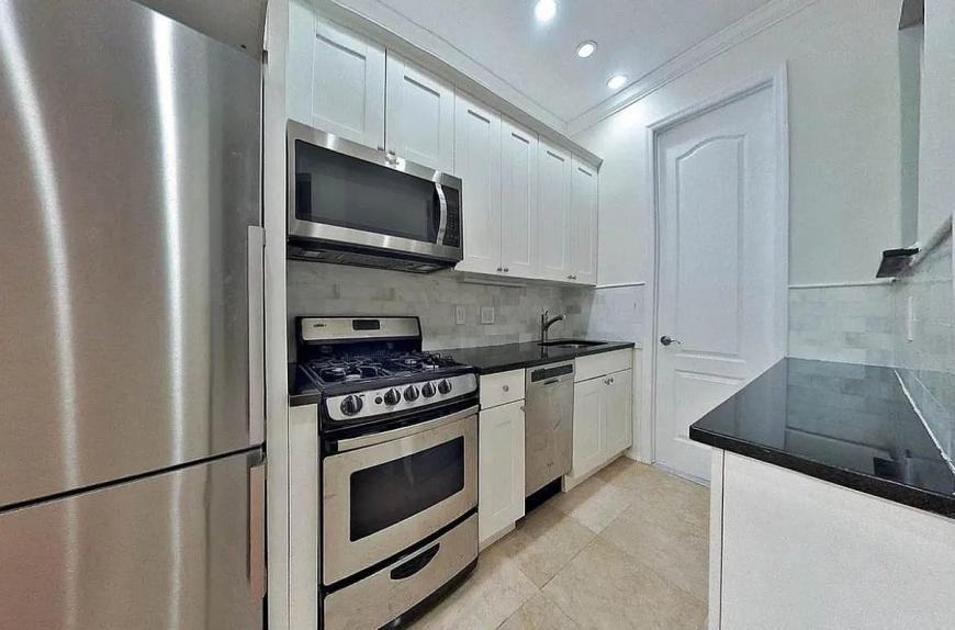 101 Lexington Ave - Photo 5 of 7