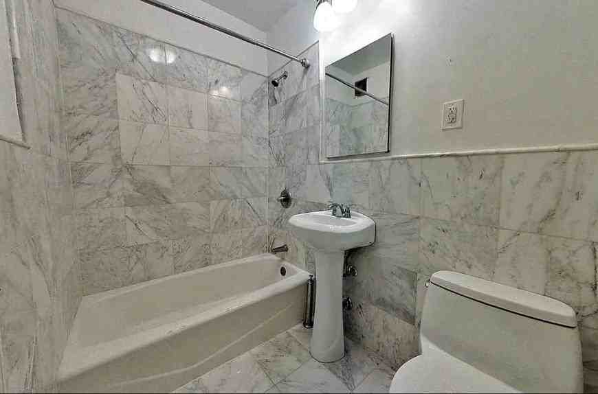 101 Lexington Ave - Photo 6 of 7