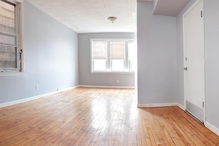 4139 N Western Ave - Photo 2 of 10