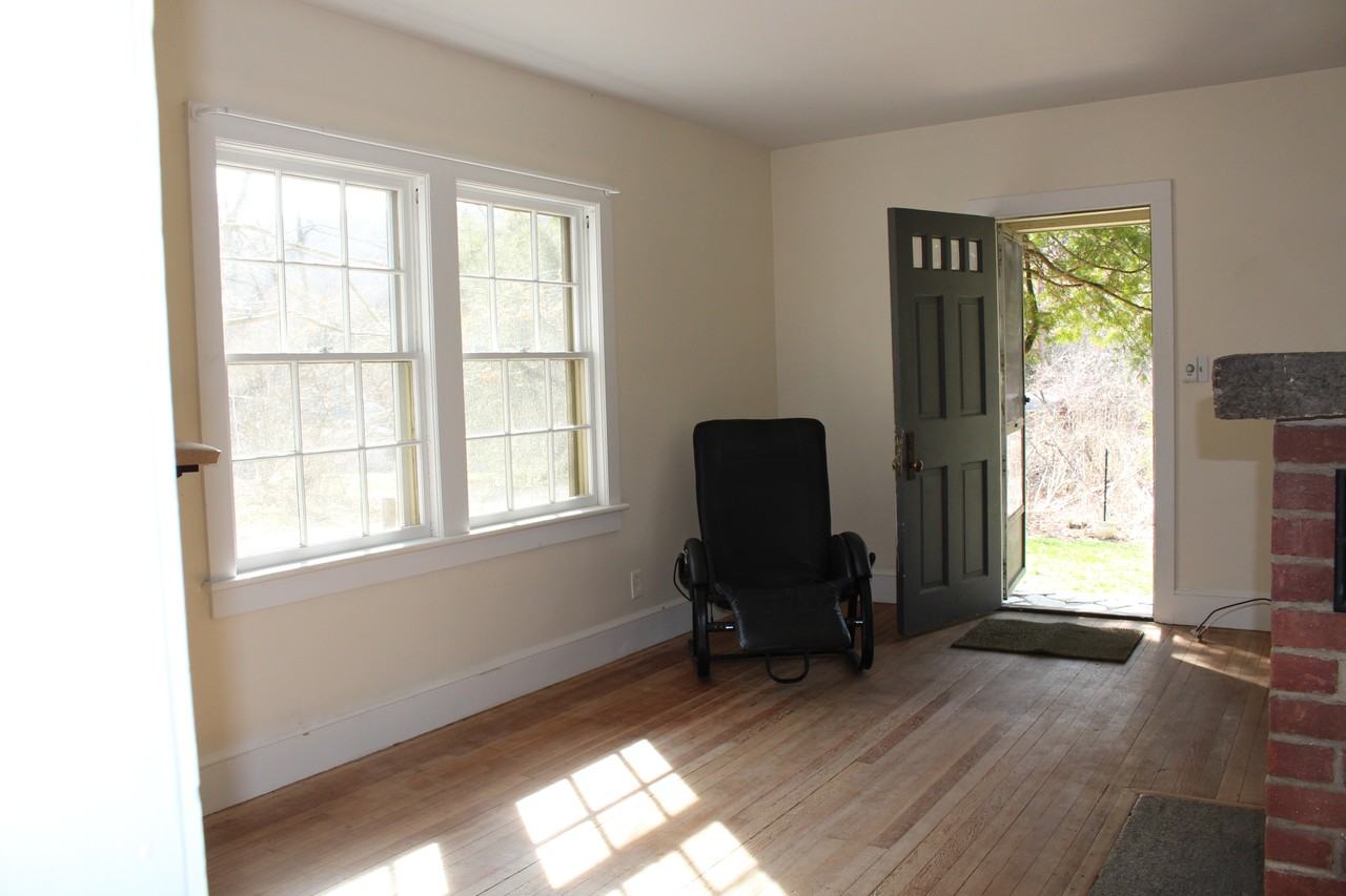 135 baker rd 2 bedroom  - Photo 3 of 3