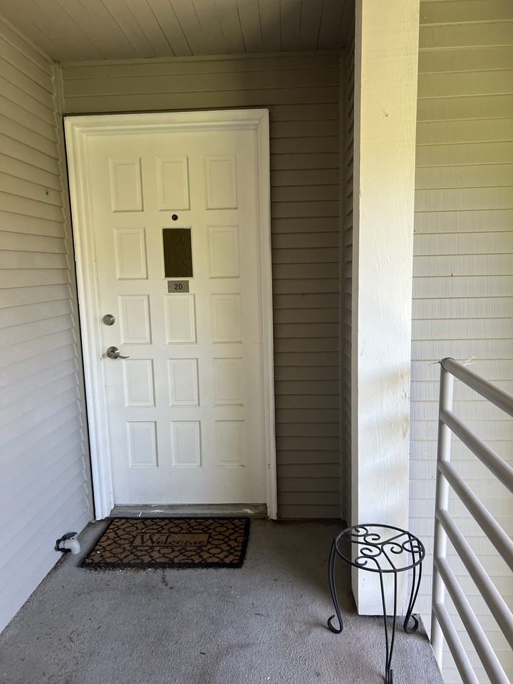 17108 Ne 45th St #20 - Photo 2 of 16