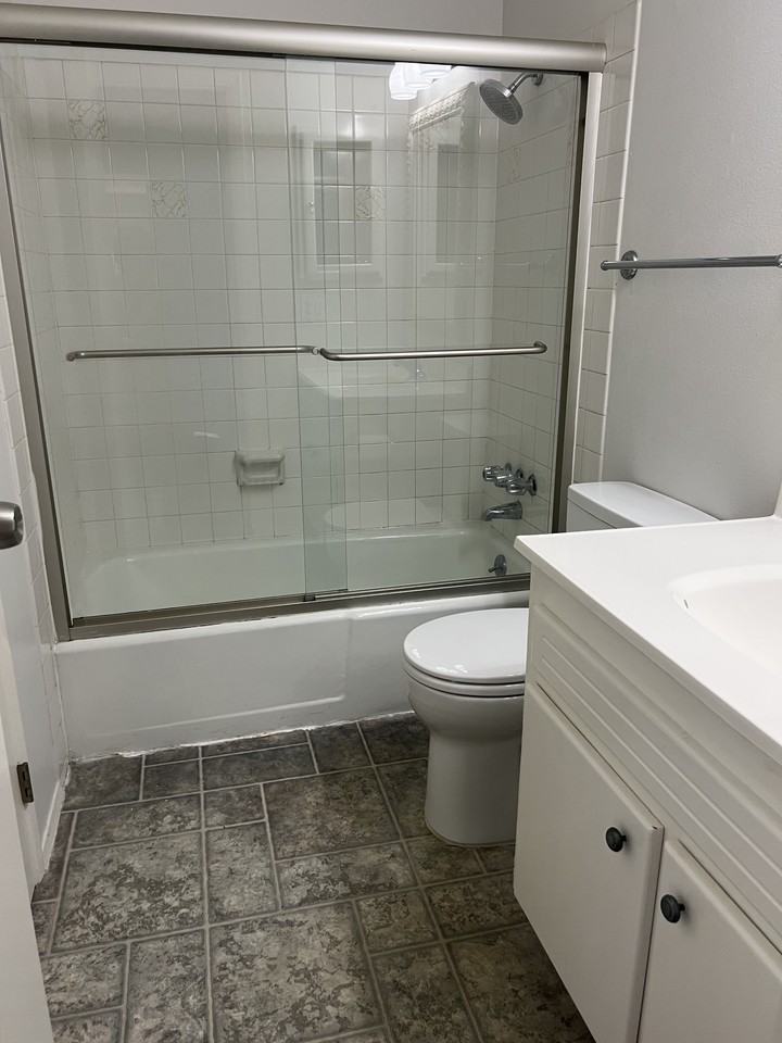 17108 Ne 45th St #20 - Photo 6 of 16