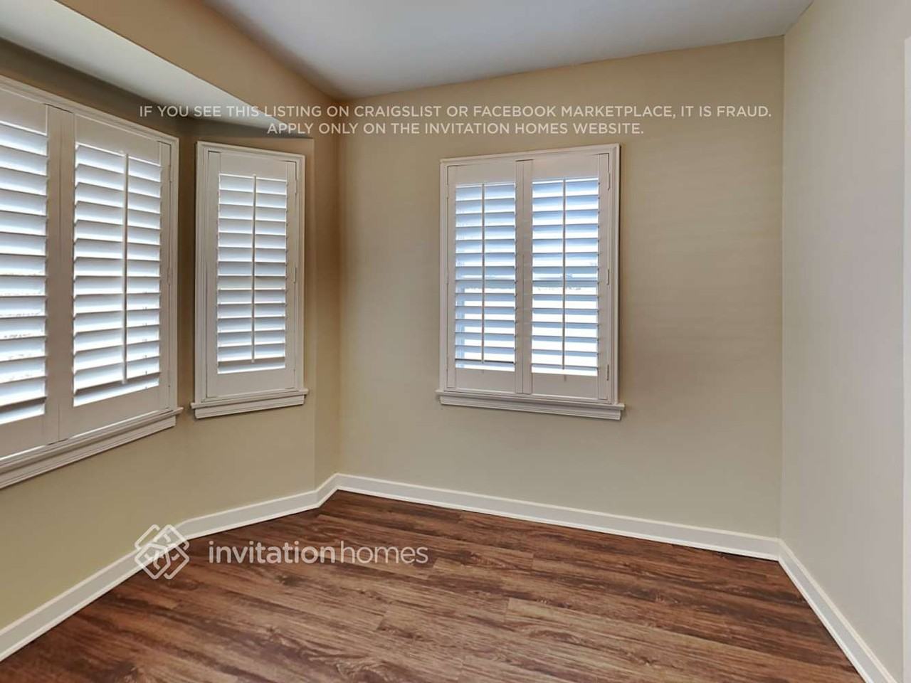 6556 Beeman Ave - Photo 7 of 19