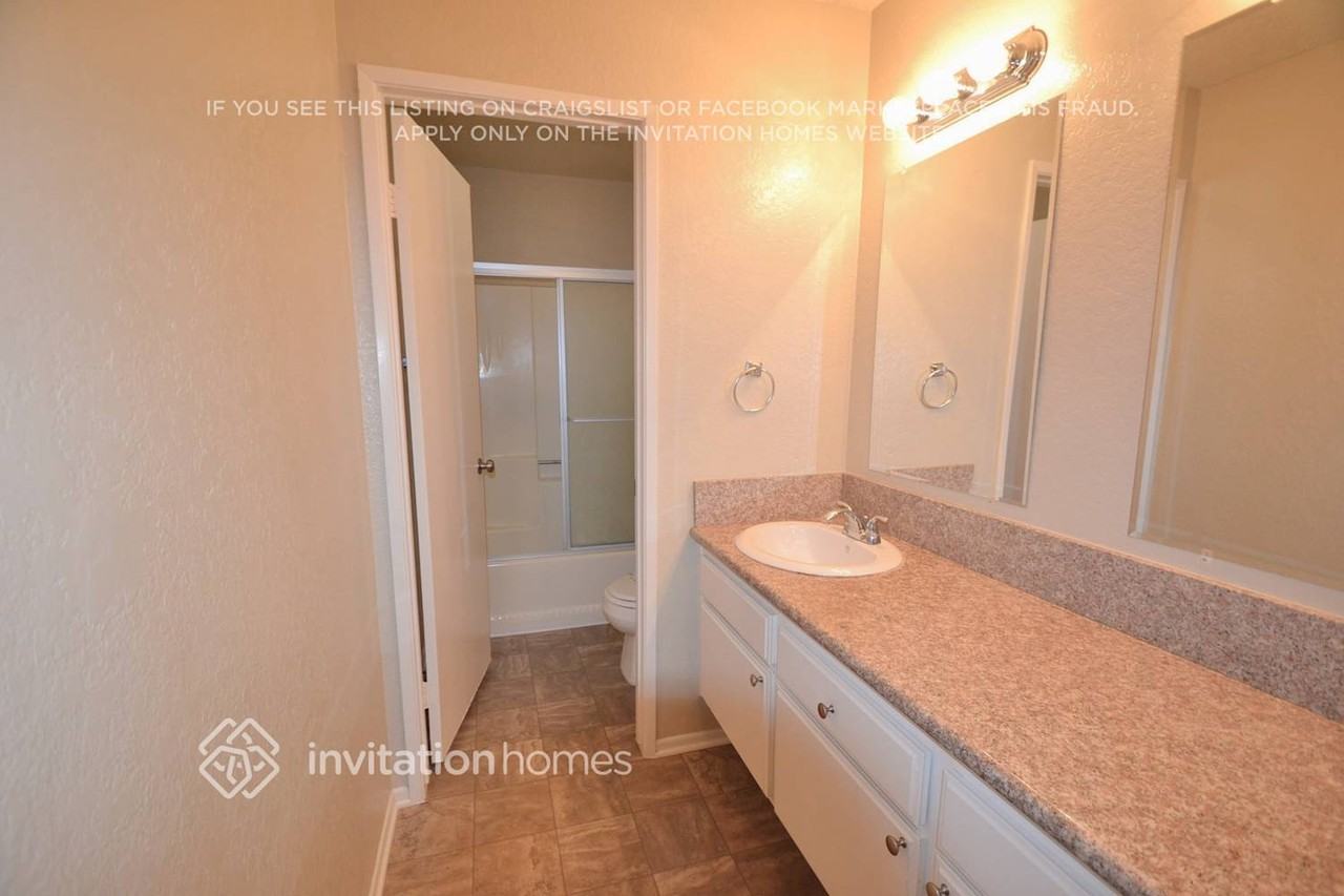 5794 N E St - Photo 6 of 9