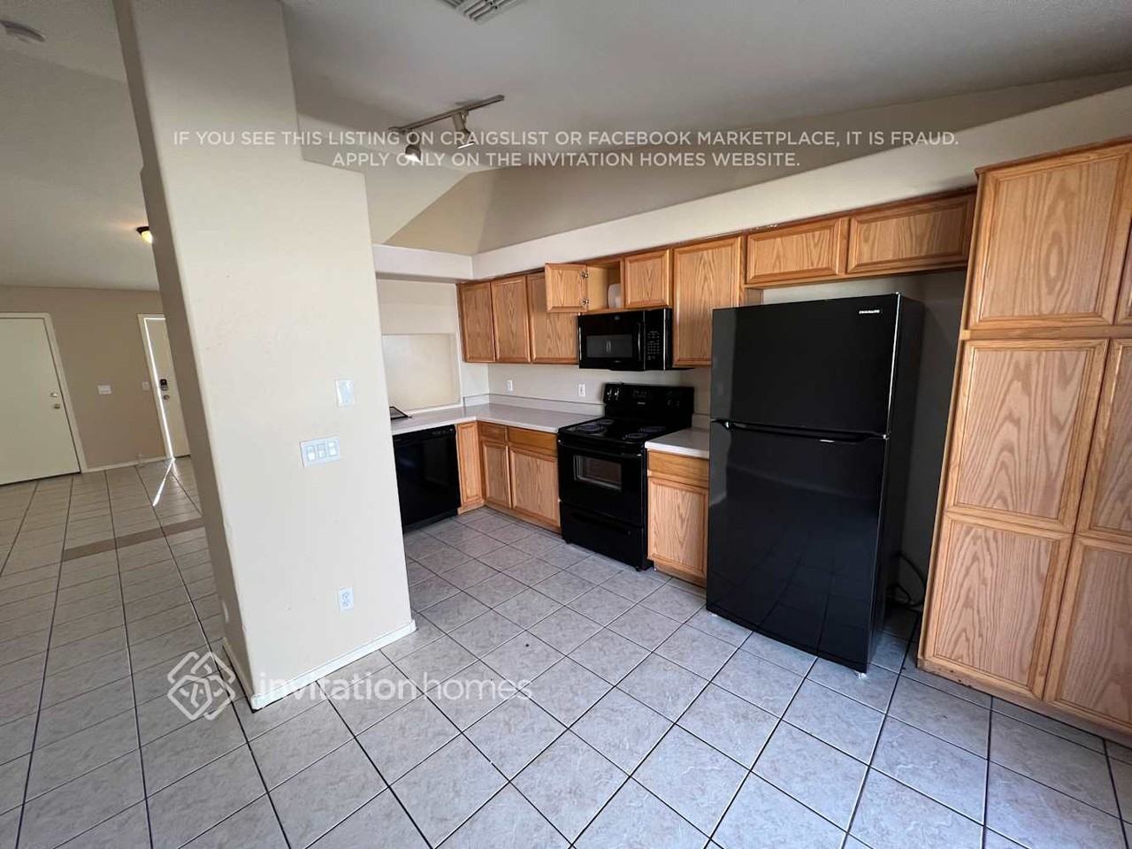 5703 N 67th Dr - Photo 3 of 13