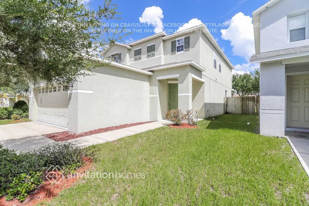11006 Golden Silence Dr - Photo 2 of 22