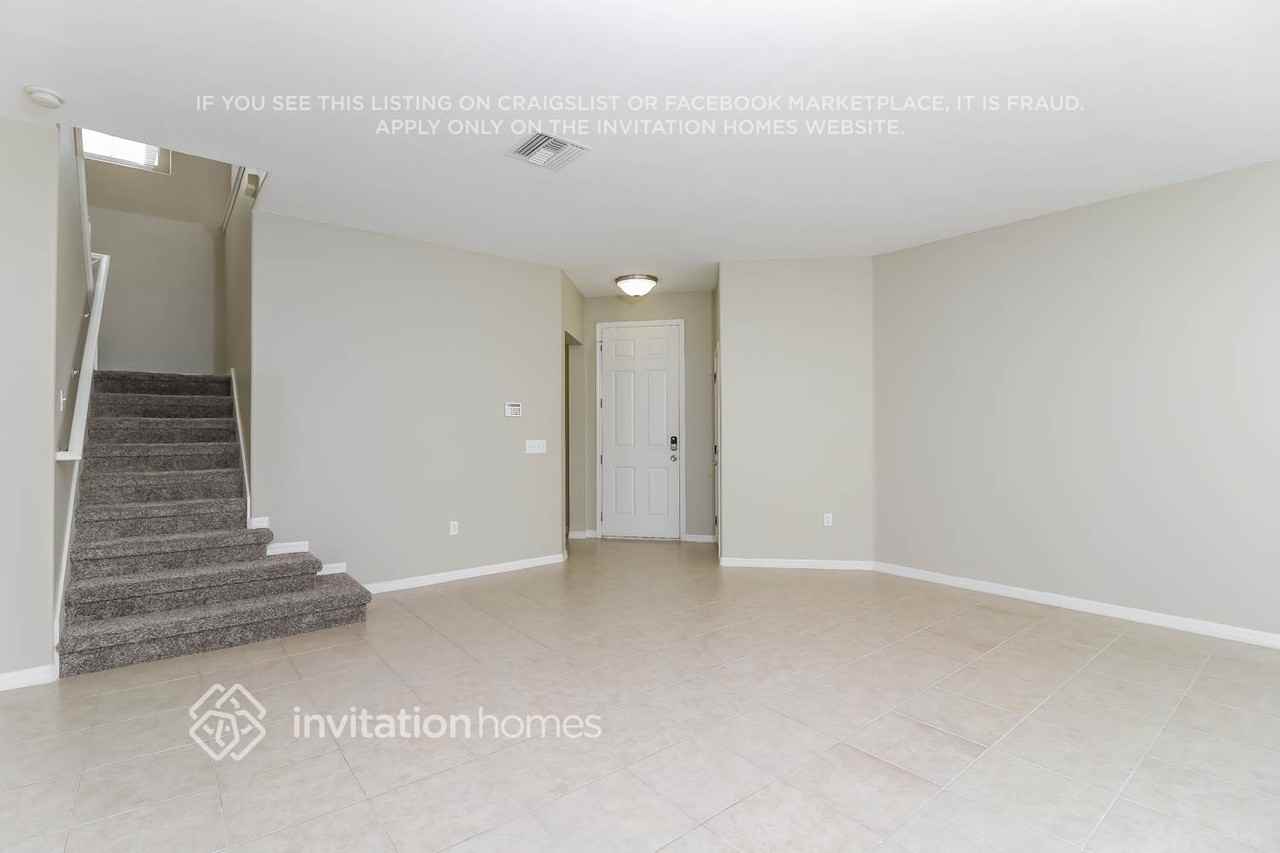 11006 Golden Silence Dr - Photo 4 of 22