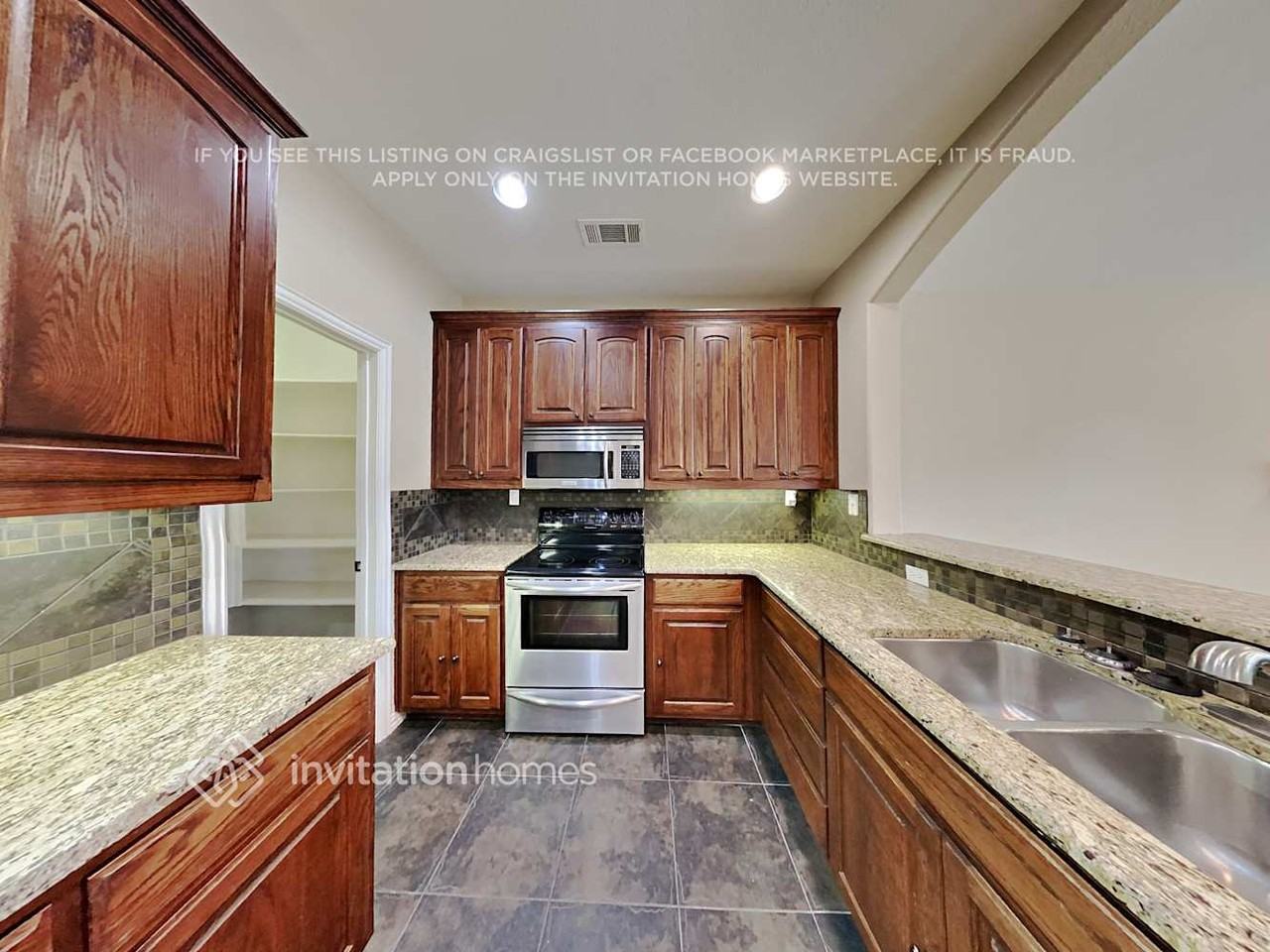 5911 Volunteer Pl - Photo 7 of 21