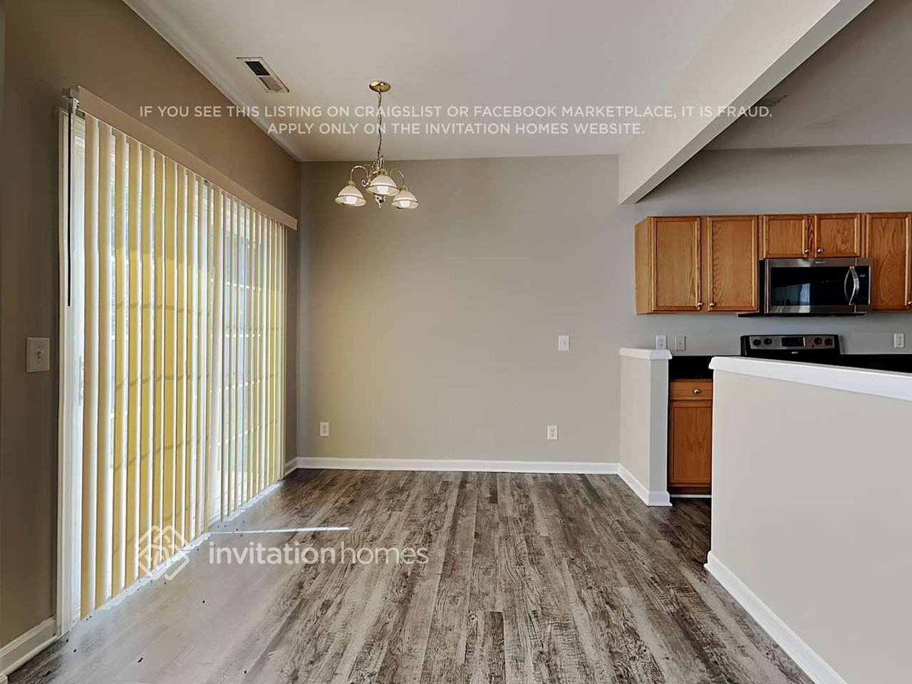 1460 Cantwell Ct - Photo 4 of 17
