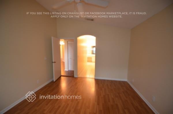 4912 Sw 32nd Way - Photo 5 of 13