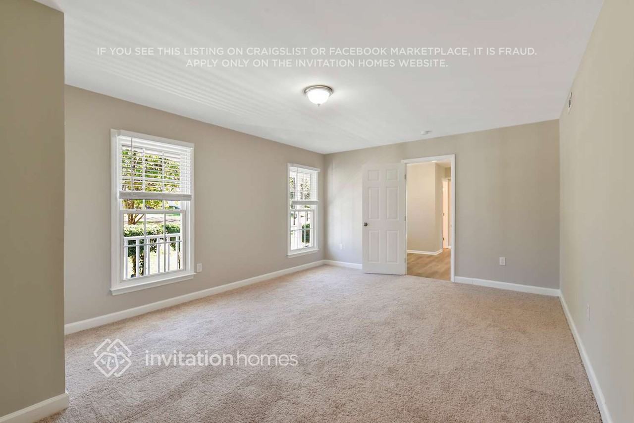 5428 Dowgate Dr - Photo 5 of 28