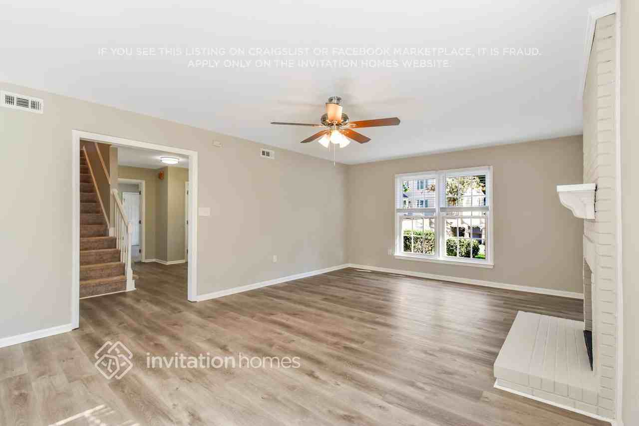 5428 Dowgate Dr - Photo 6 of 28