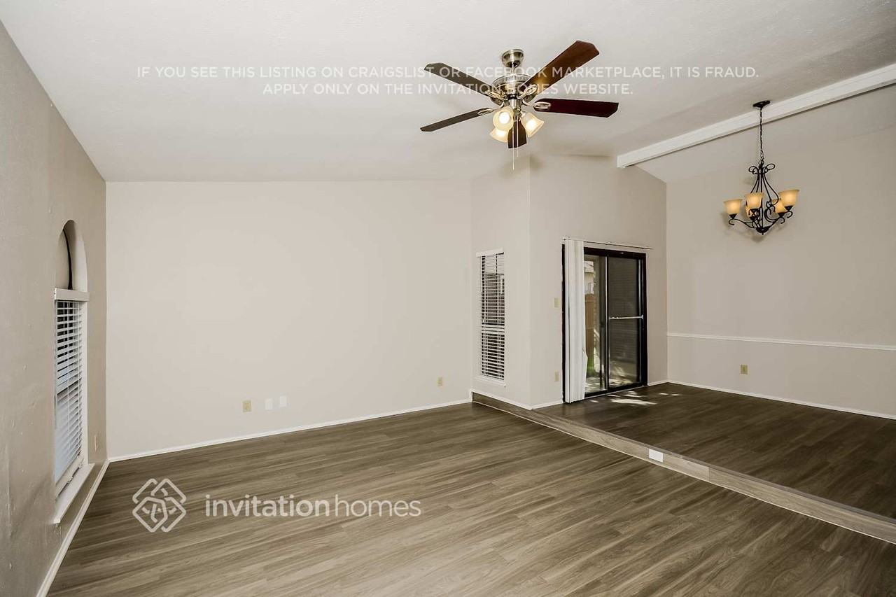 3409 Livingston Ln - Photo 2 of 16