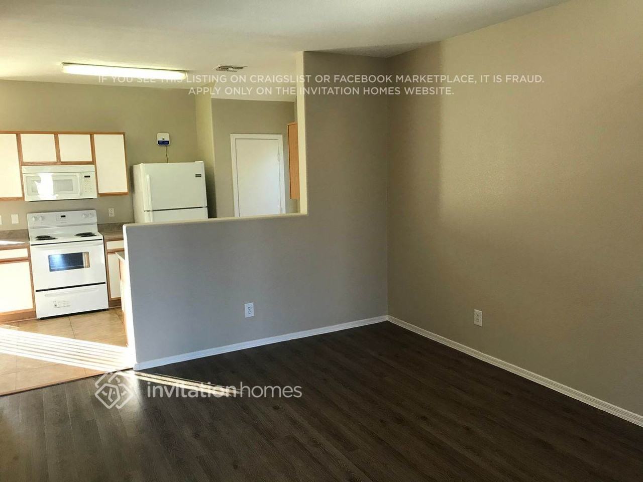 13952 N 132nd Ct - Photo 3 of 14