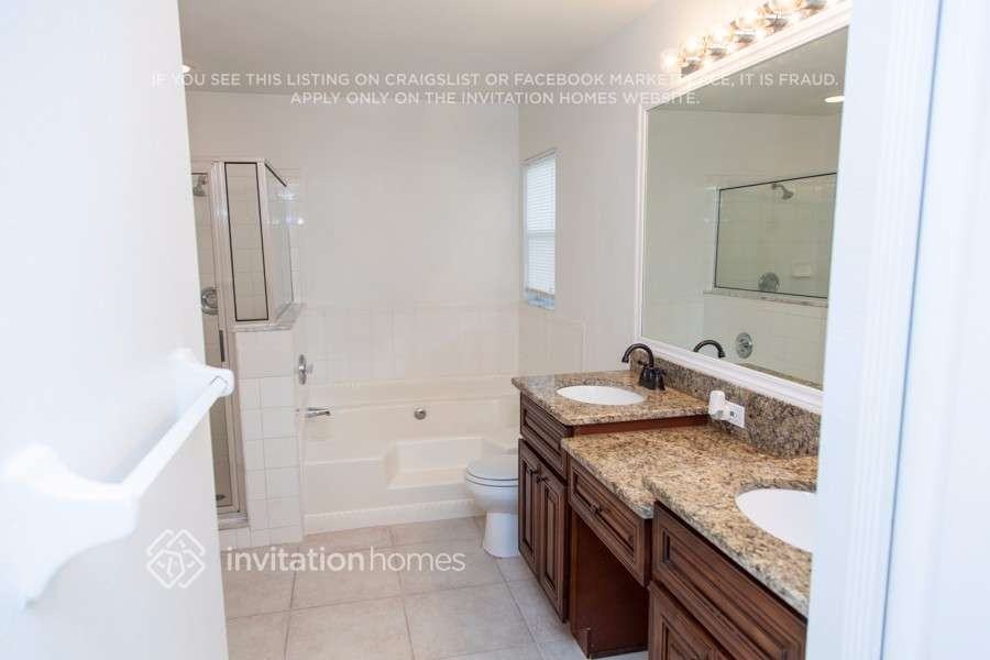 1823 Dockside Dr - Photo 5 of 8