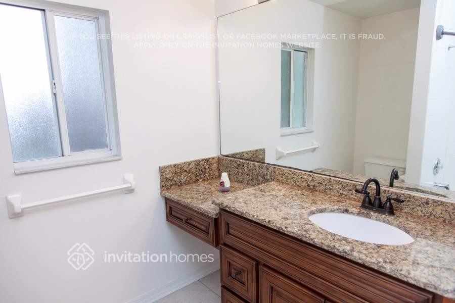 1823 Dockside Dr - Photo 6 of 8
