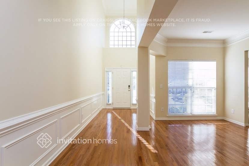 9834 Edinburgh Ln - Photo 2 of 23