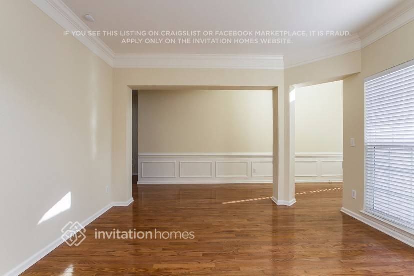 9834 Edinburgh Ln - Photo 5 of 23