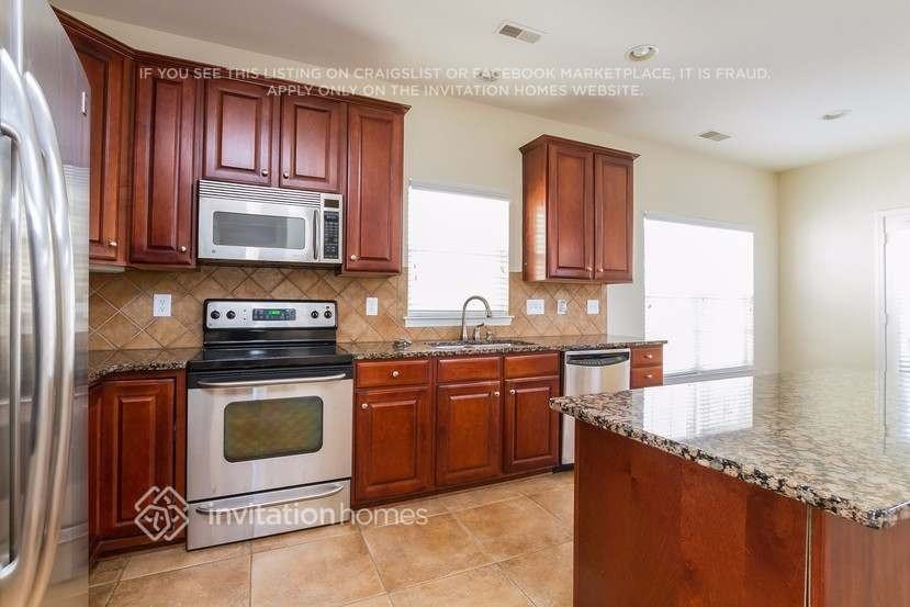 9834 Edinburgh Ln - Photo 6 of 23