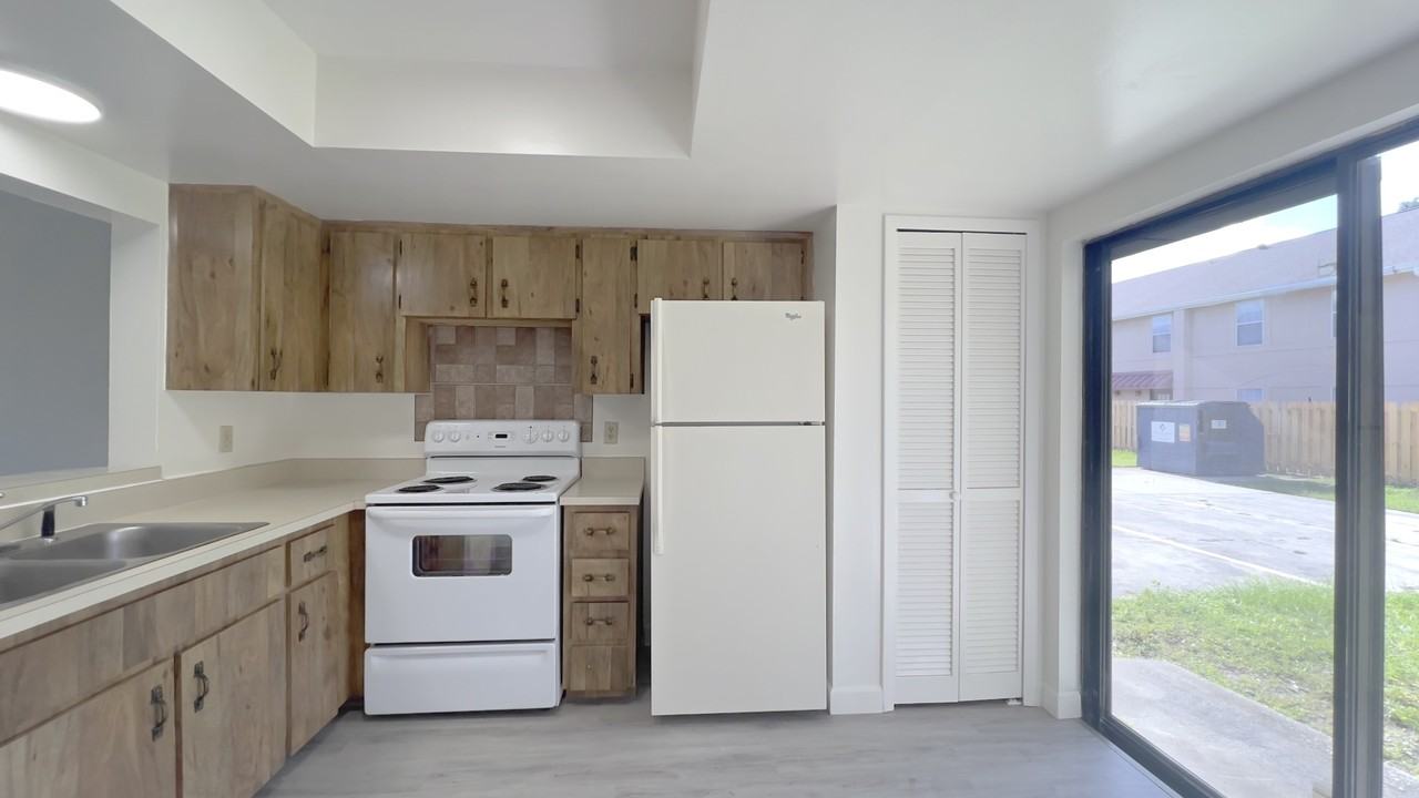 12115 Pepperdine Pl #12115 - Photo 7 of 18