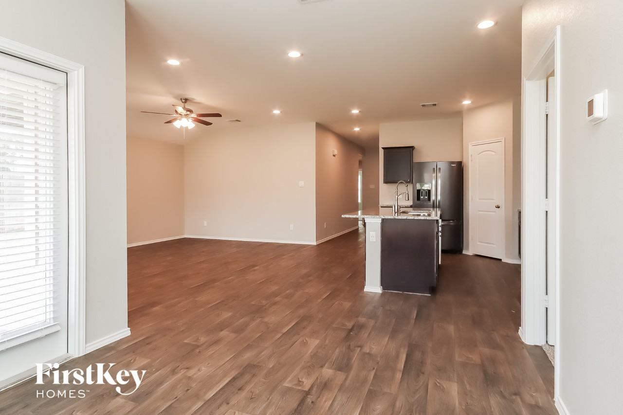 14703 Night Violet Ct - Photo 3 of 15