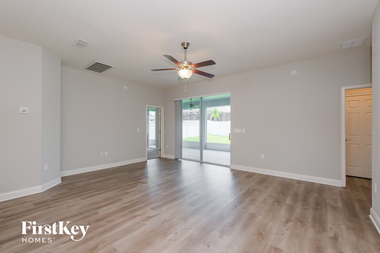 5812 Valentino Way - Photo 3 of 15