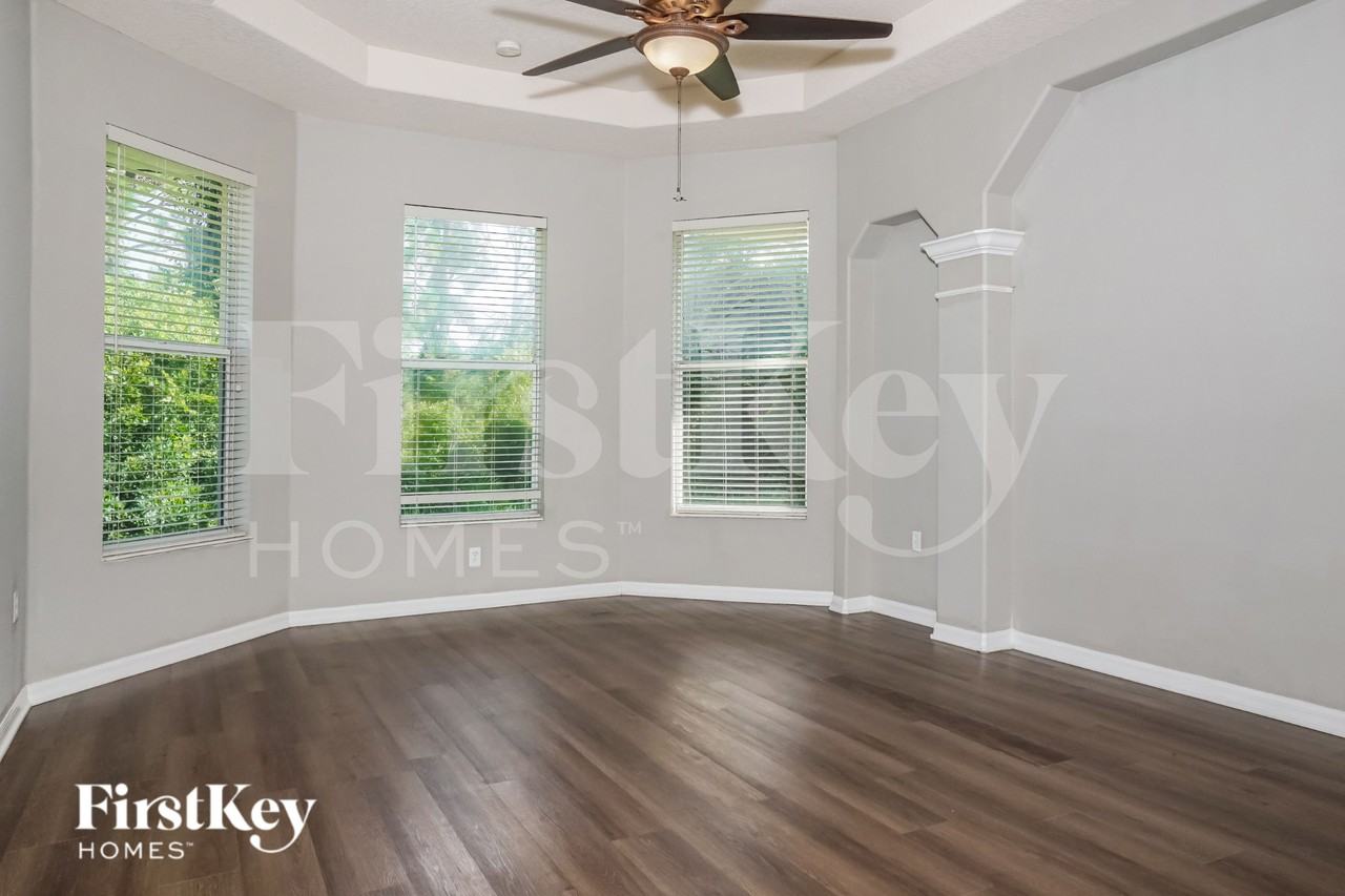 5108 Sylvania Ave - Photo 7 of 16