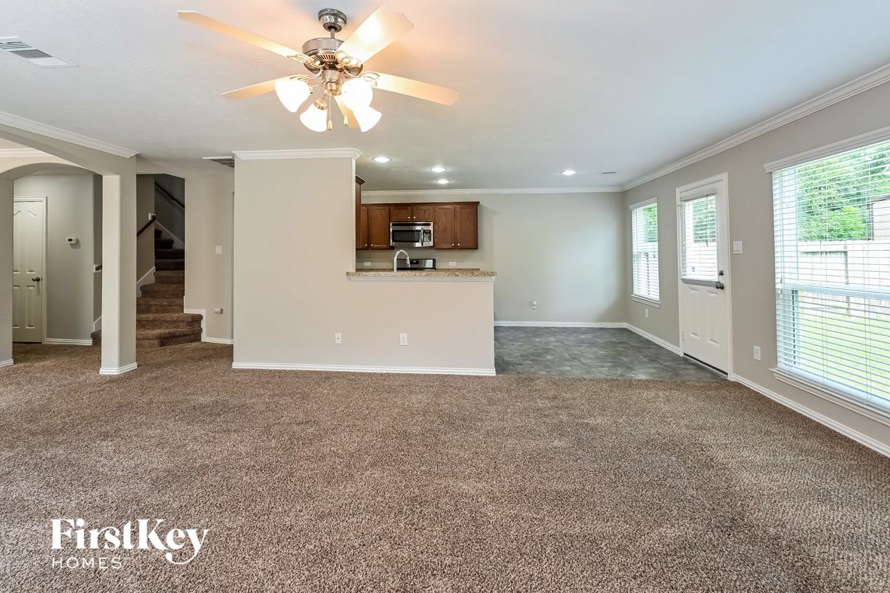 2919 Chaplin Place Dr - Photo 3 of 15