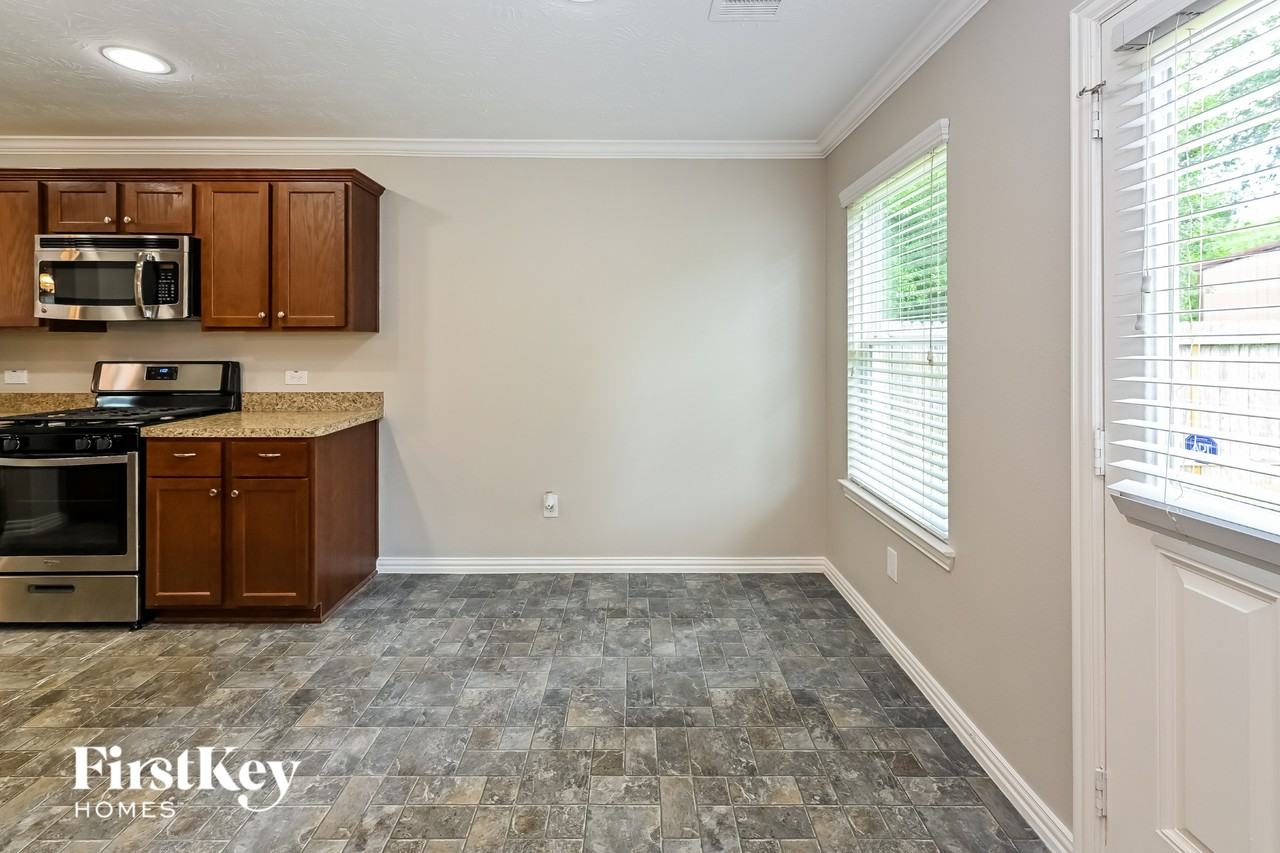 2919 Chaplin Place Dr - Photo 7 of 15