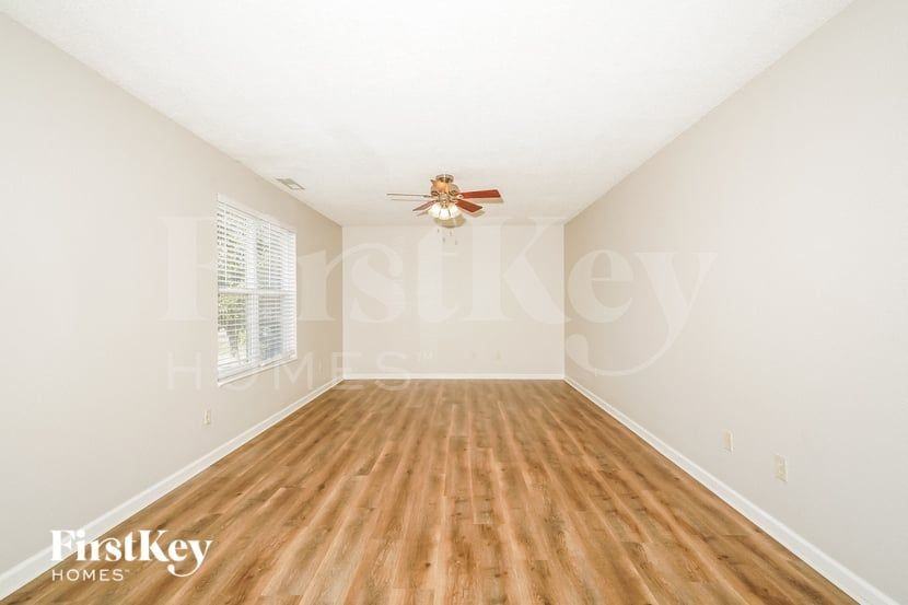 1177 Alder Rd - Photo 2 of 15