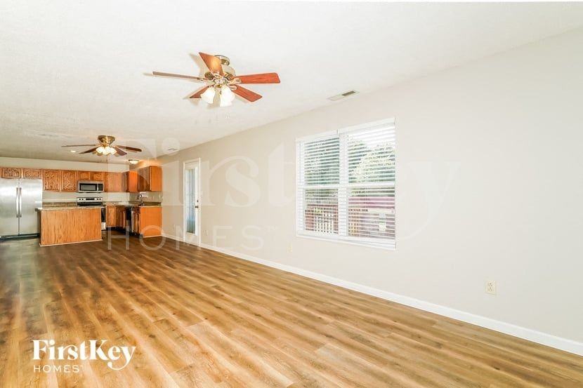 1177 Alder Rd - Photo 3 of 15