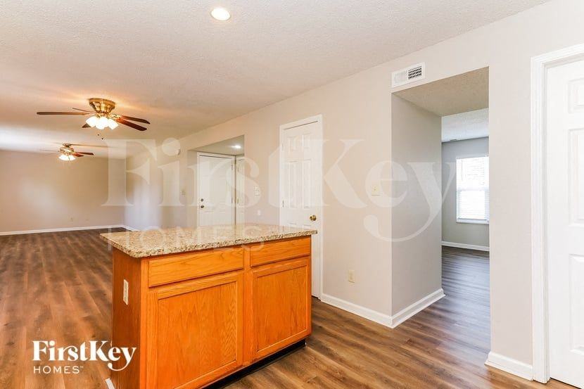 1177 Alder Rd - Photo 5 of 15