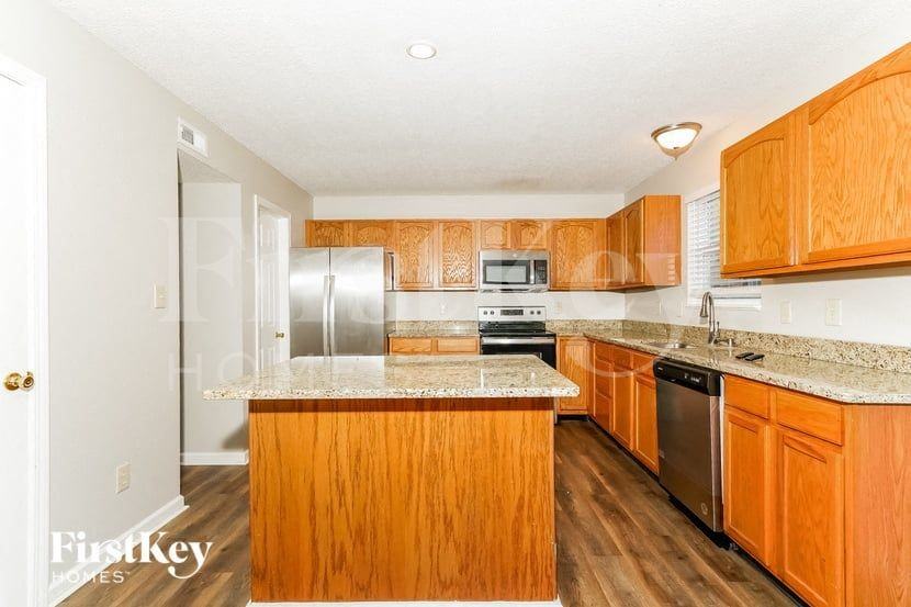1177 Alder Rd - Photo 7 of 15