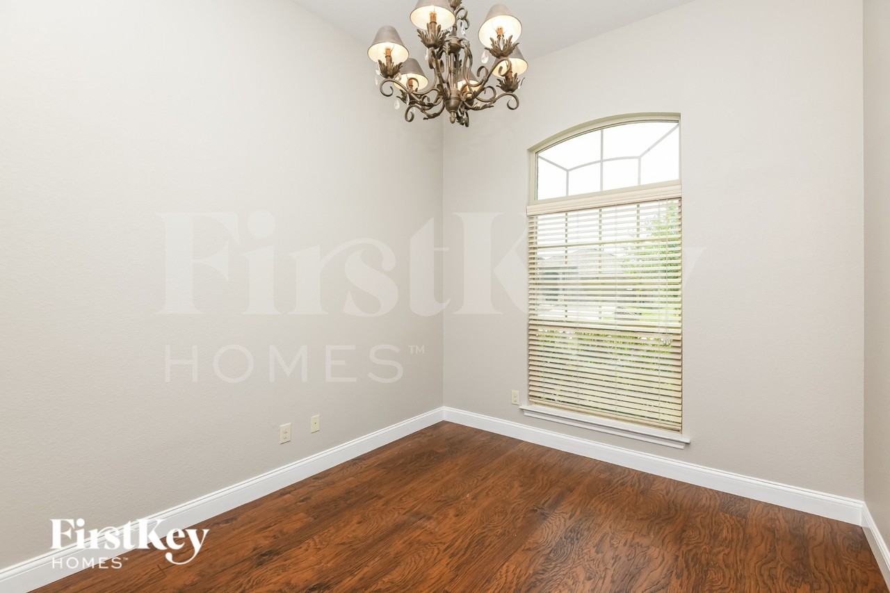 3017 Beaver Creek Dr - Photo 4 of 16