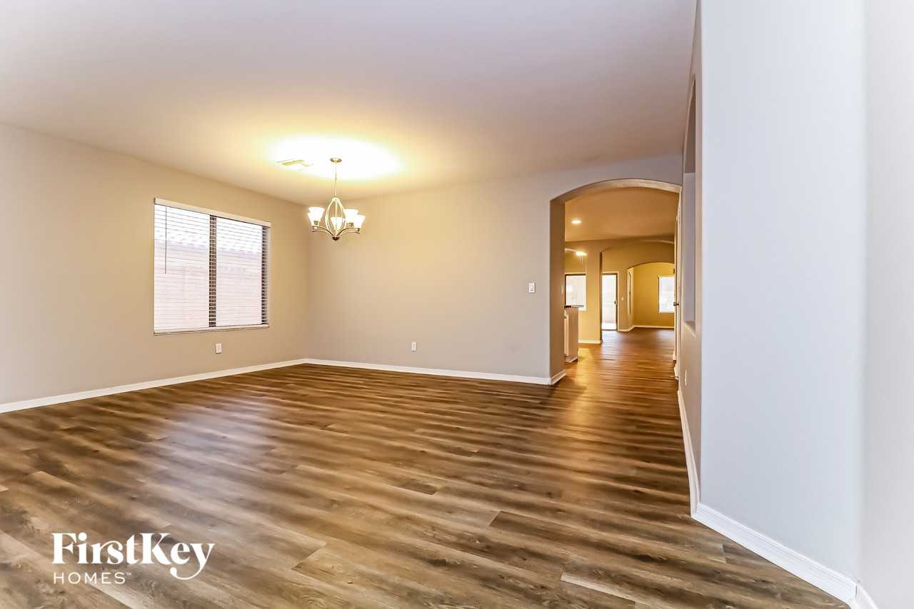 16032 N 159th Ln - Photo 4 of 15