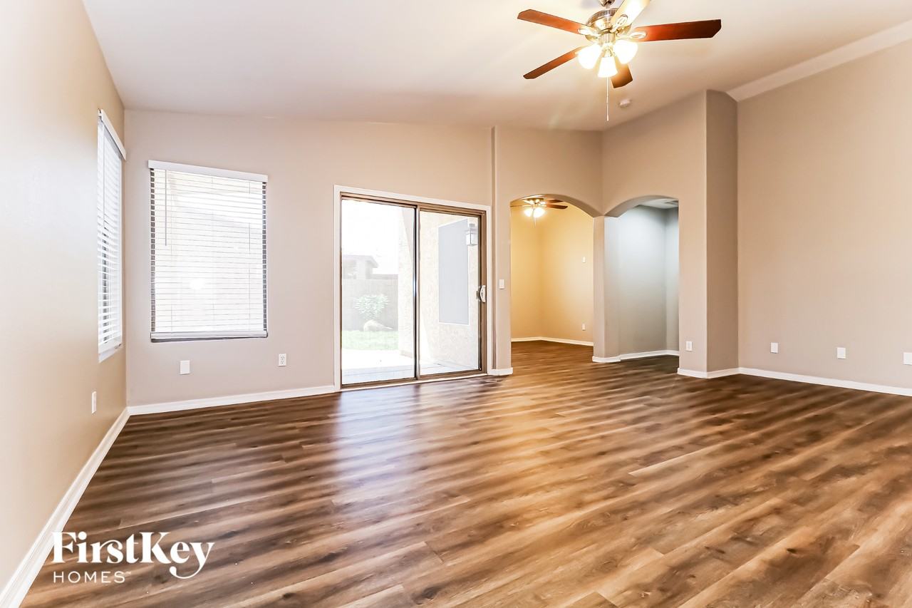 16032 N 159th Ln - Photo 5 of 15