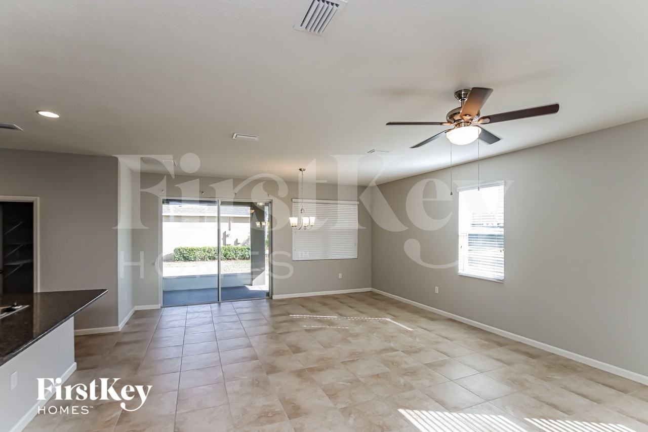 740 Remington Green Dr Se - Photo 3 of 16