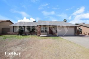 featured image of 1419 W Ross Ave