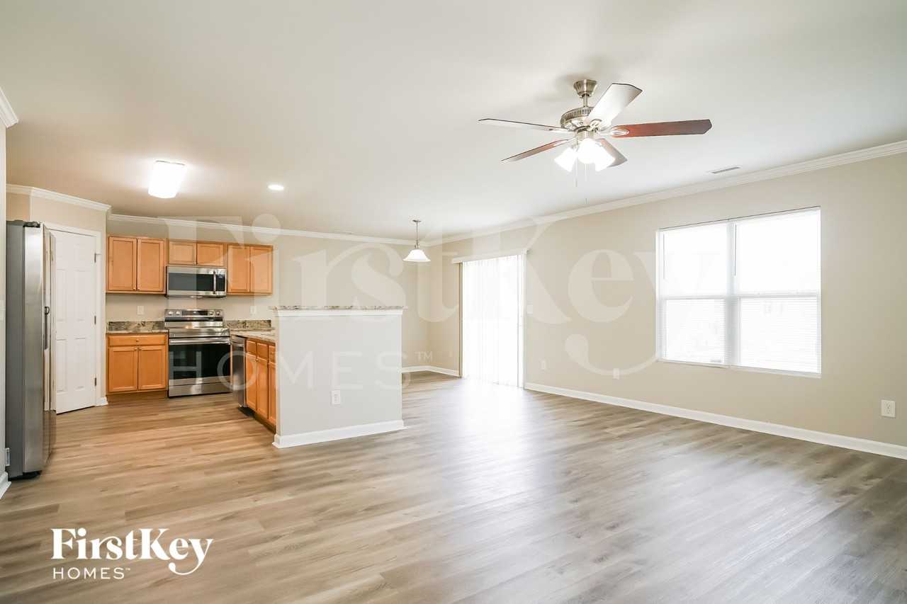 6831 Horseback Ln - Photo 4 of 15