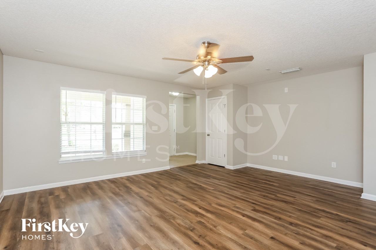 348 Candlebark Dr - Photo 3 of 15